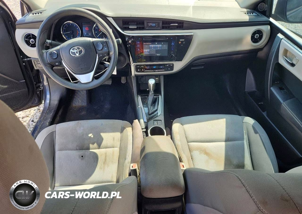 2017 Toyota Corolla Le VIN:5YFBURHEXHP594874 - 8