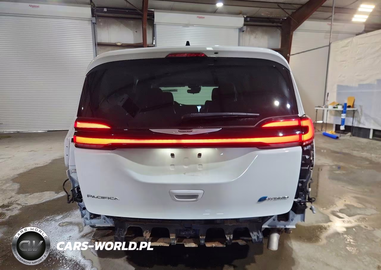 2024 Chrysler Pacifica Hybrid Select VIN:2C4RC1S79RR103886 - 6