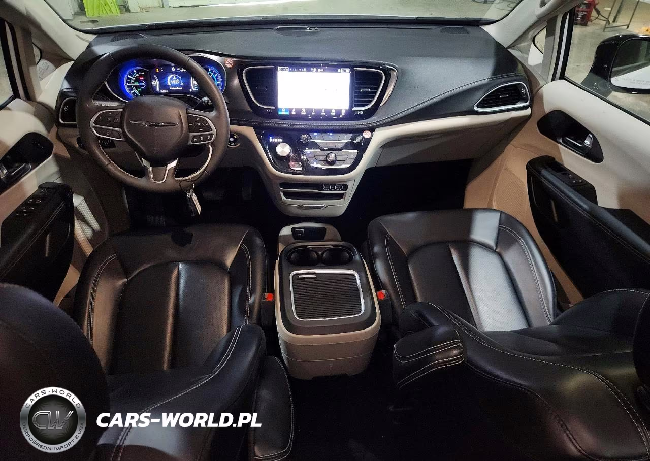 2024 Chrysler Pacifica Hybrid Select VIN:2C4RC1S79RR103886 - 8