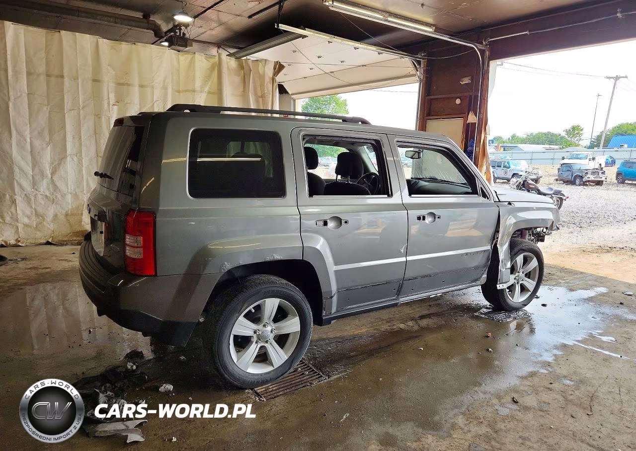 2013 Jeep Patriot Latitude VIN:1C4NJRFB8DD101091 - 3