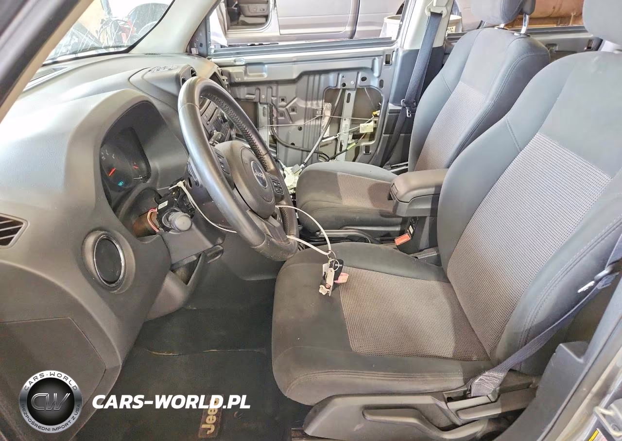 2013 Jeep Patriot Latitude VIN:1C4NJRFB8DD101091 - 7