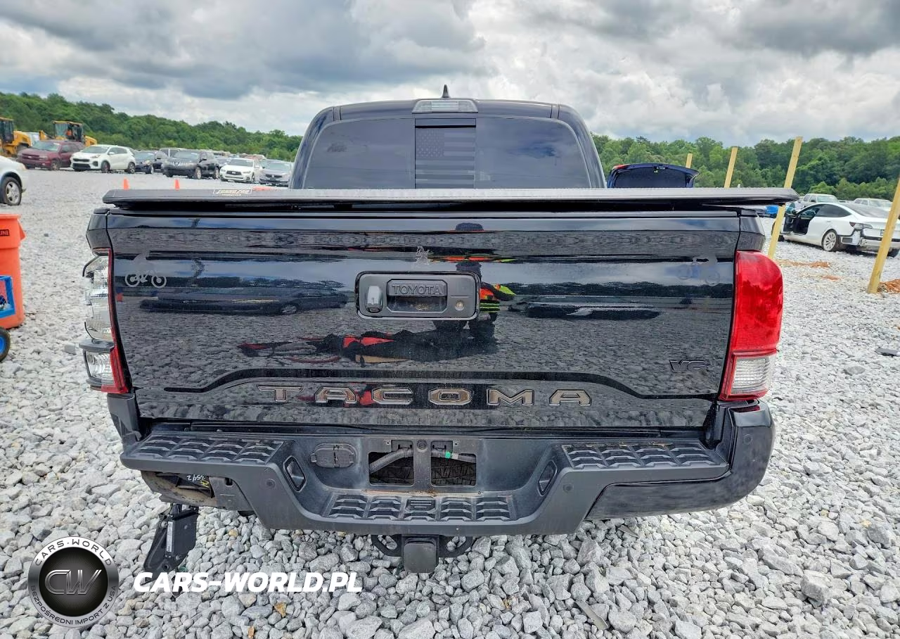 2018 Toyota Tacoma Trd Sport VIN:5TFAZ5CN6JX057987 - 6