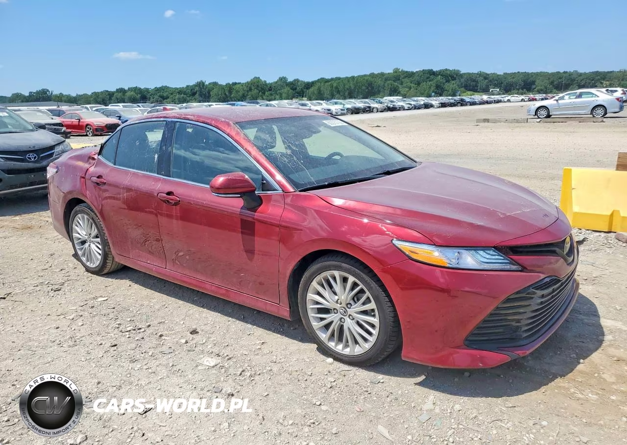 2019 Toyota Camry Xle VIN:4T1B11HK1KU708329 - 4