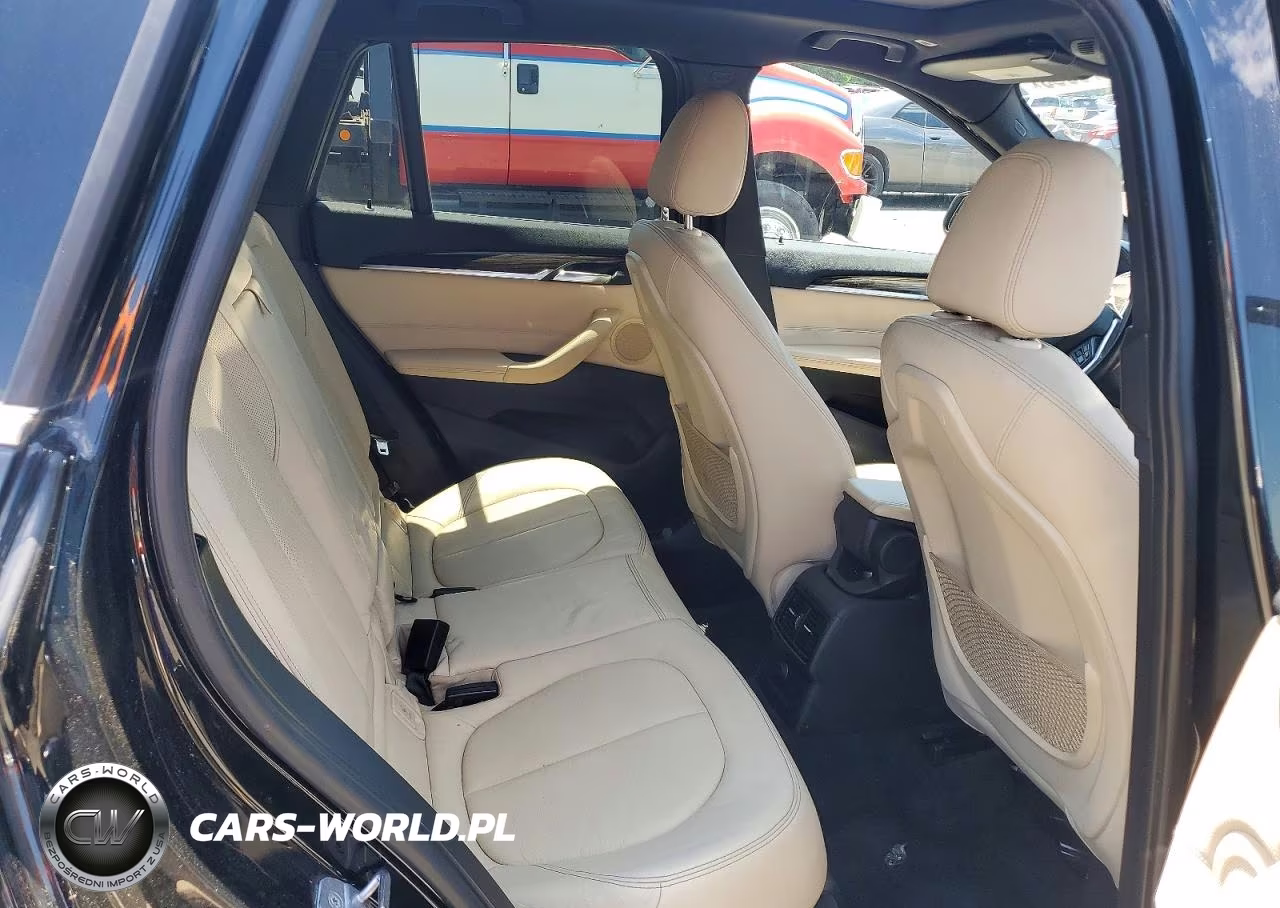 2016 BMW X1 xDrive28I VIN:WBXHT3Z37G4A50895 - 10