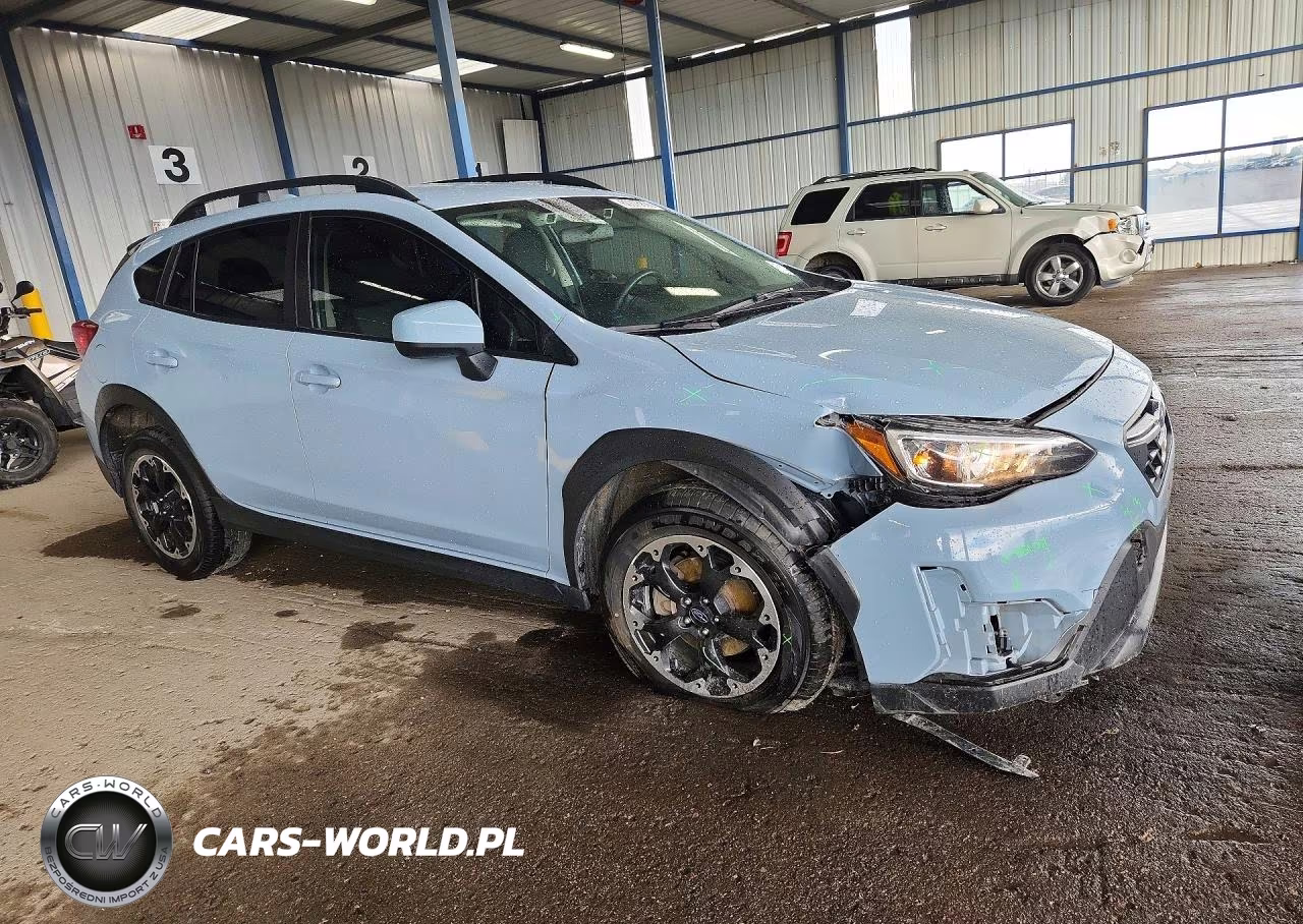 2022 Subaru Crosstrek Premium VIN:JF2GTAPC0N8240624 - 4
