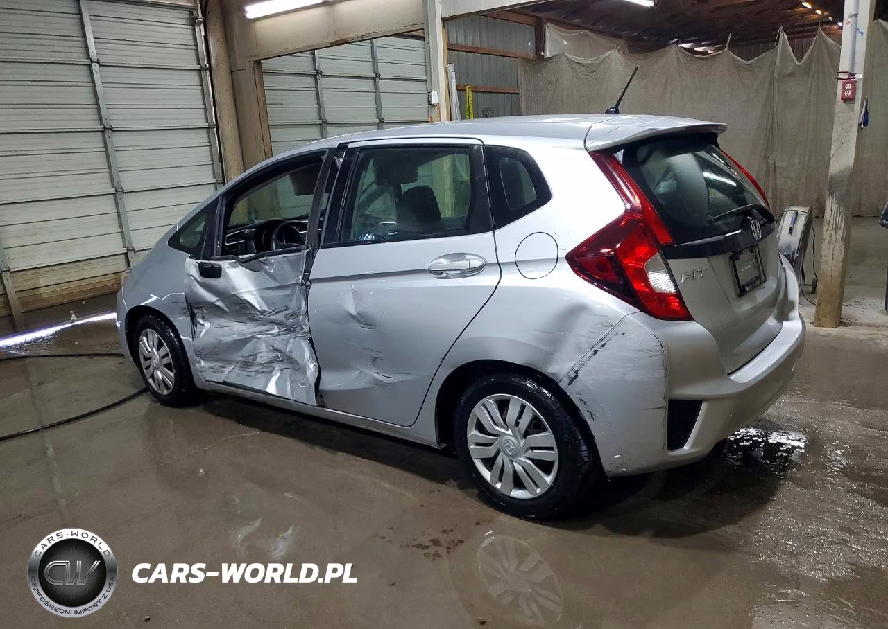 2015 Honda Fit Lx VIN:3HGGK5H5XFM714814 - 2