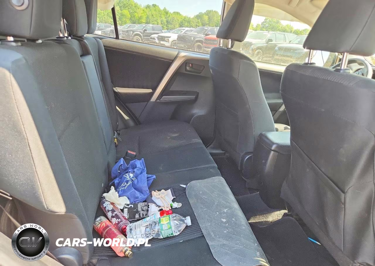 2018 Toyota Rav4 Le VIN:JTMBFREV7JJ252100 - 11