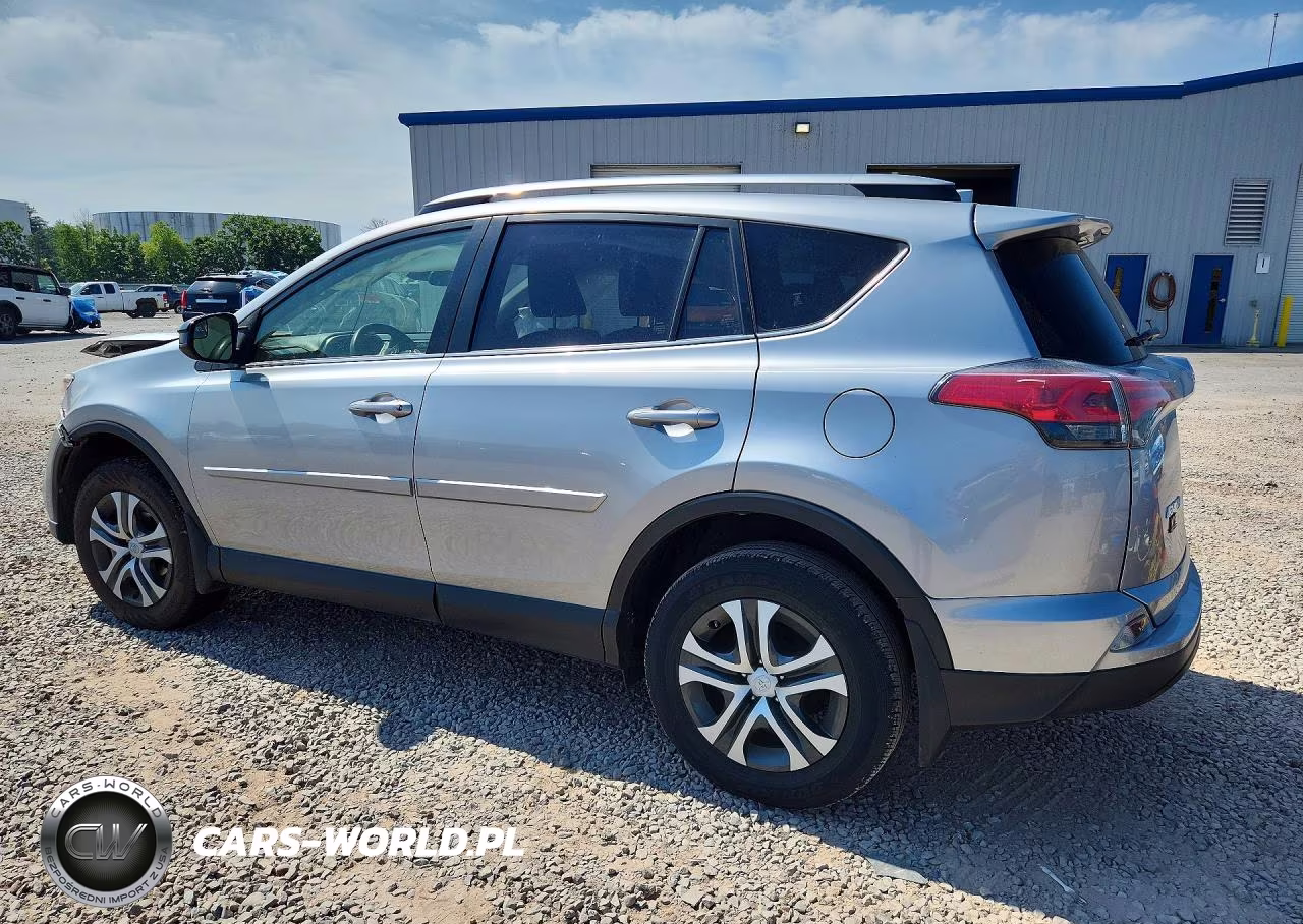 2018 Toyota Rav4 Le VIN:JTMBFREV7JJ252100 - 2