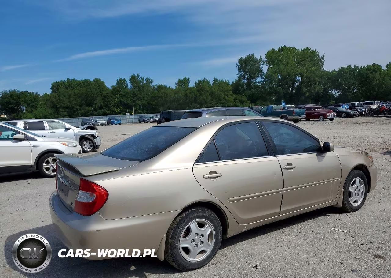 2002 Toyota Camry Le V6 VIN:4T1BF32K22U508887 - 3