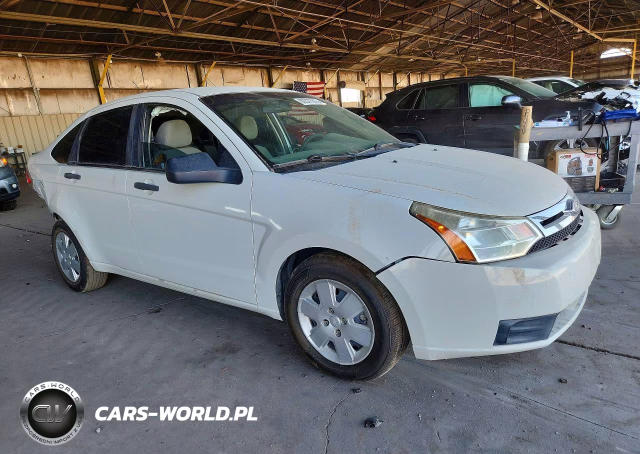 2011 Ford Focus S VIN:1FAHP3EN5BW181137 - 4