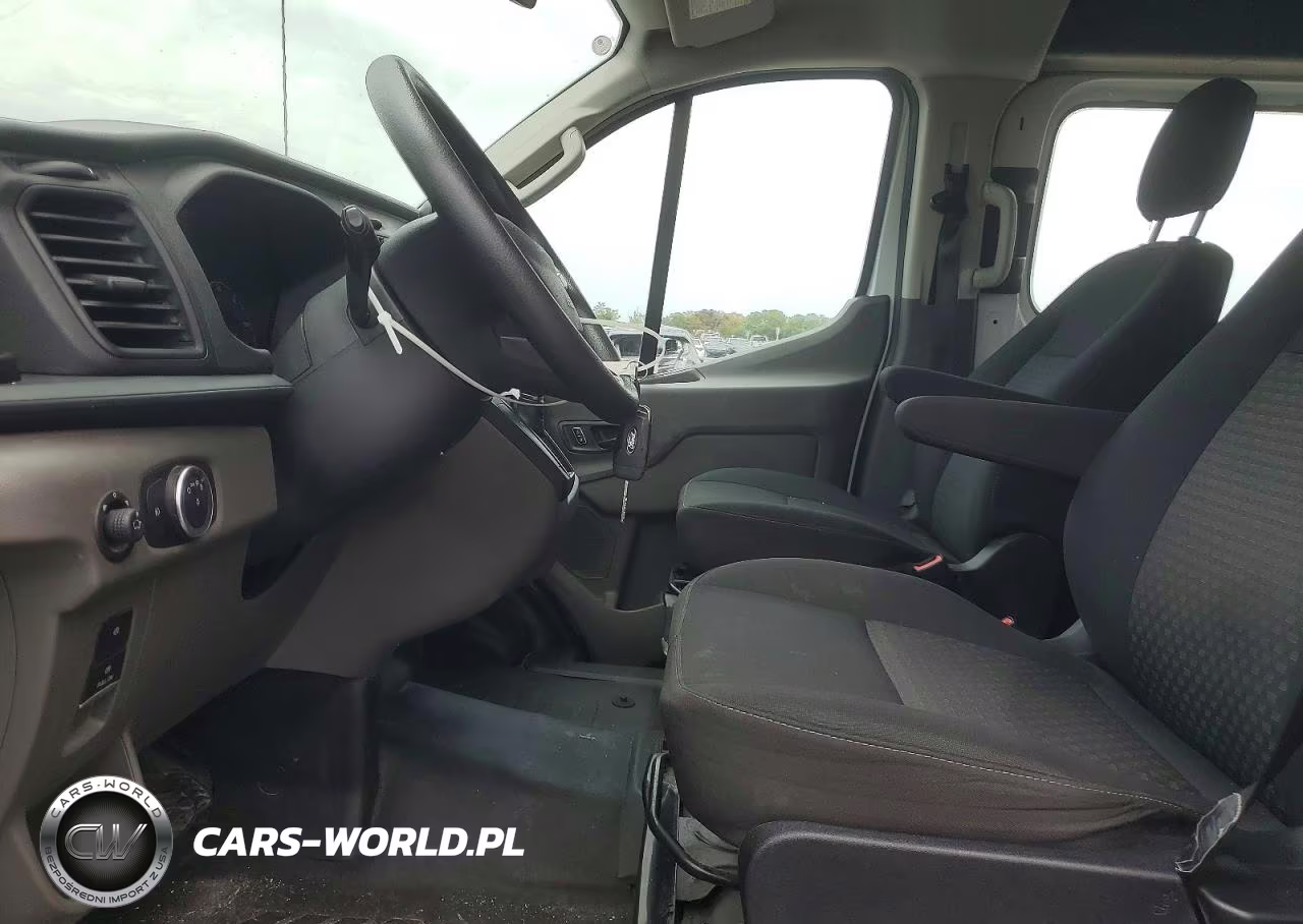 2023 Ford Transit 250 Delivery Van VIN:1FTBR1Y87PKA85772 - 7