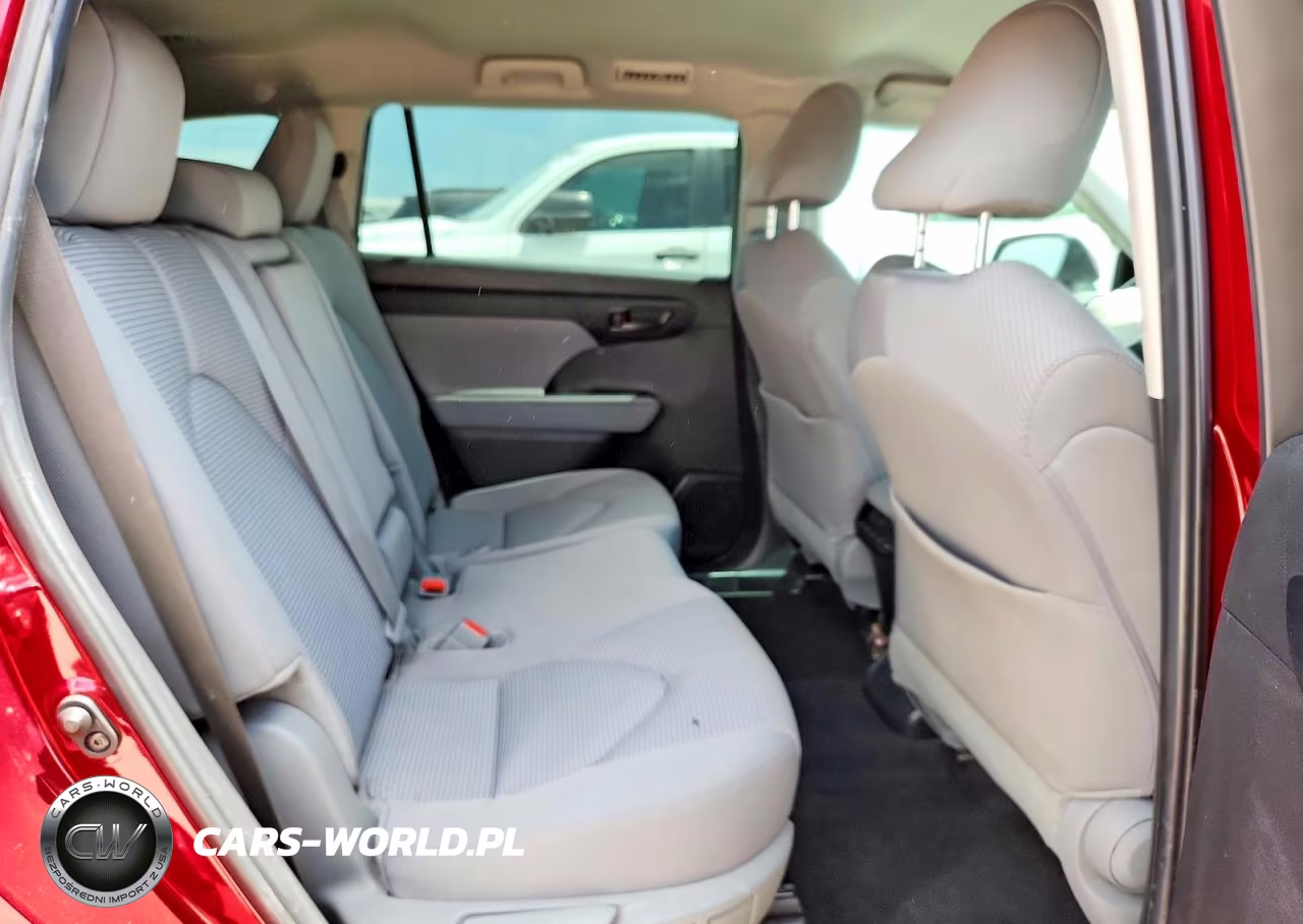 2024 Toyota Highlander Le VIN:5TDKDRAH9RS054719 - 10
