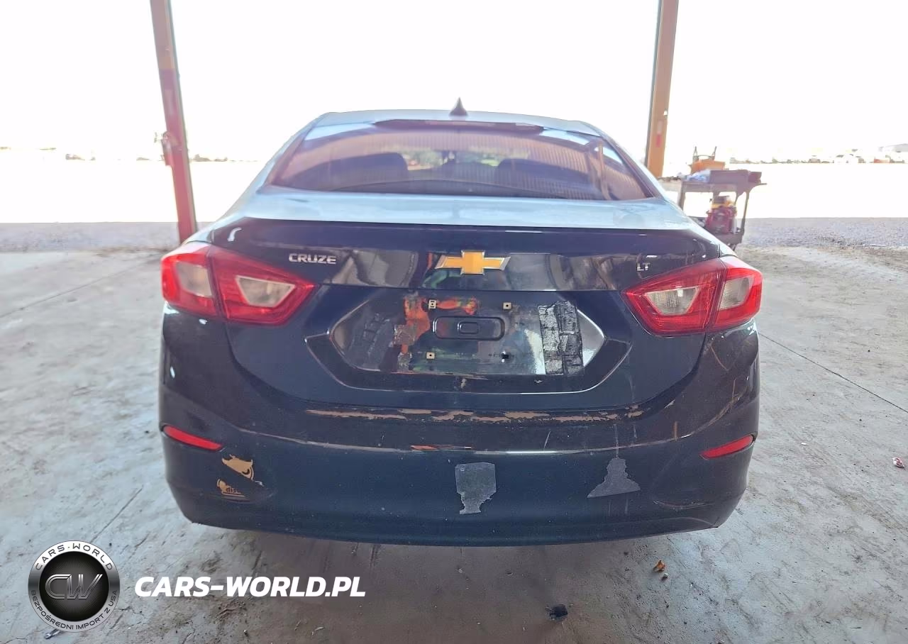 2018 Chevrolet Cruze Lt VIN:1G1BE5SM5J7178043 - 6