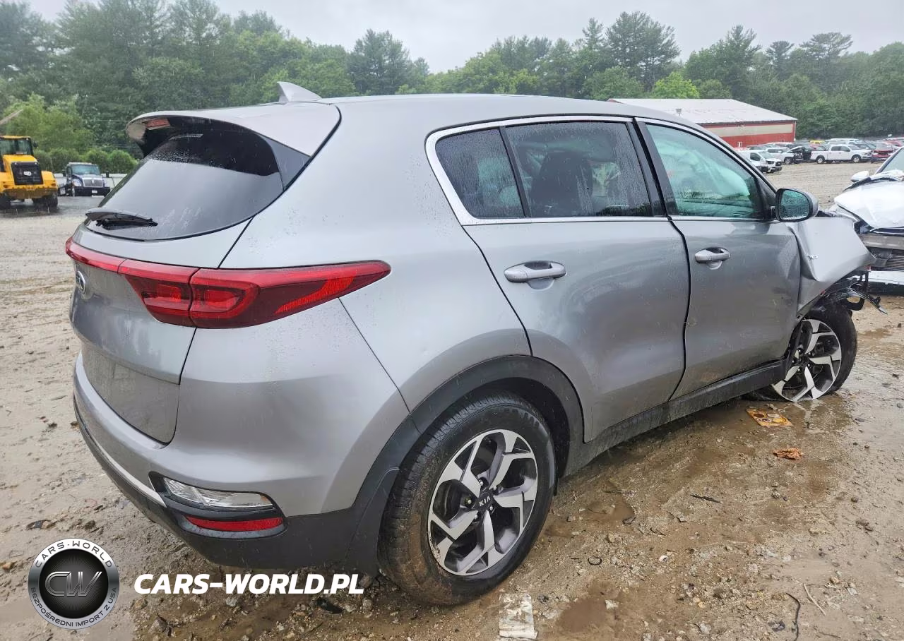 2020 Kia Sportage Lx VIN:KNDPMCAC8L7706724 - 3