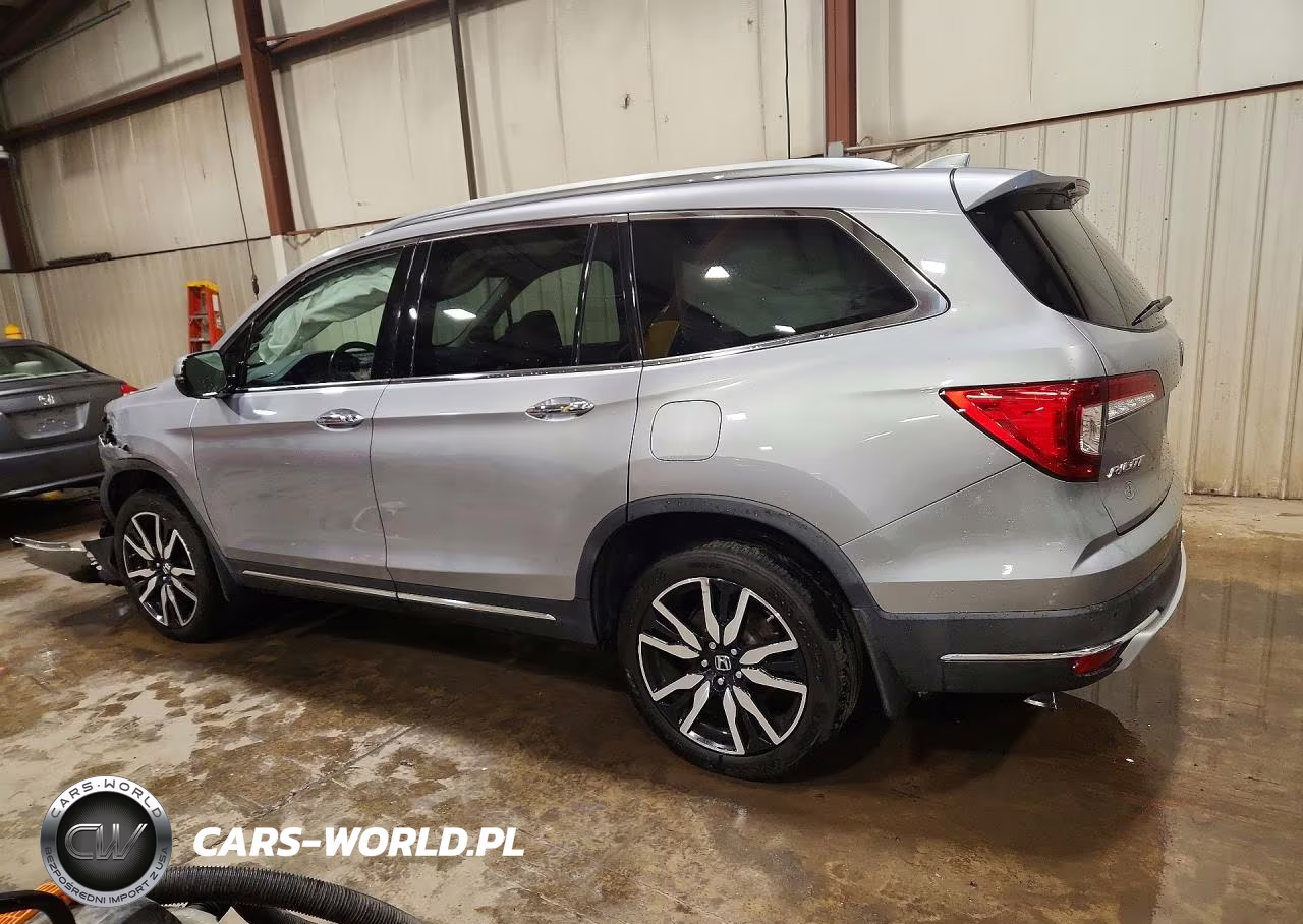 2020 Honda Pilot Touring VIN:5FNYF6H60LB067054 - 2