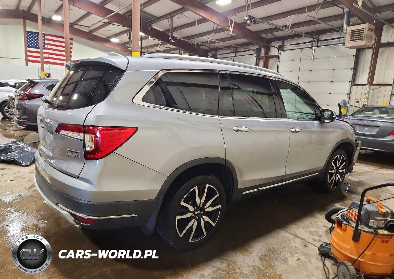 2020 Honda Pilot Touring VIN:5FNYF6H60LB067054 - 3