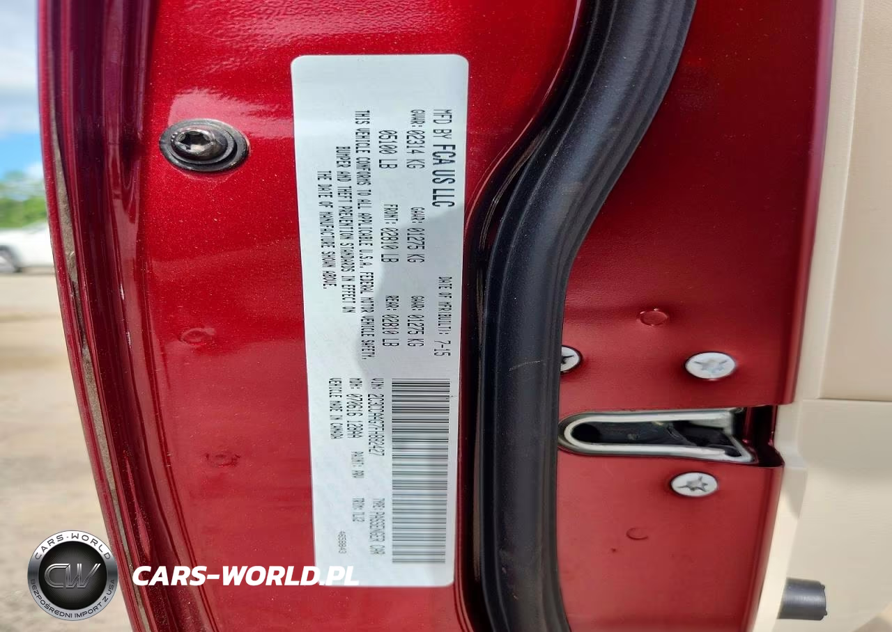 2015 Chrysler 300 Limited VIN:2C3CCAAG7FH882427 - 13