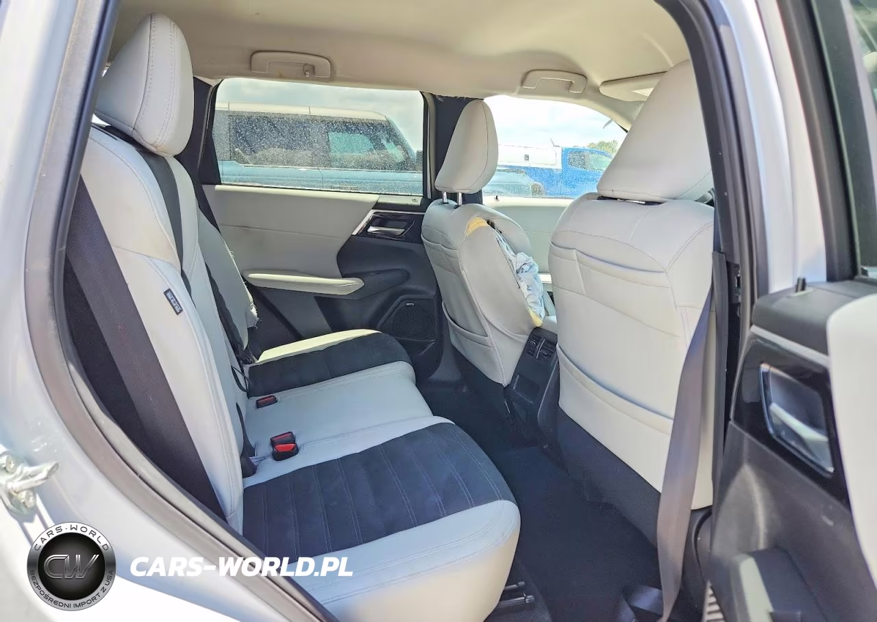 2025 Mitsubishi Outlander Se VIN:JA4J3VA87SZ018467 - 11