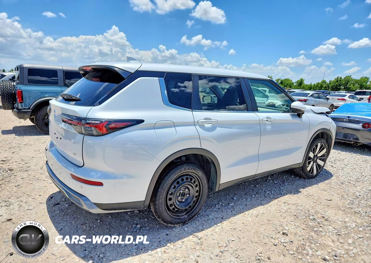 2025 Mitsubishi Outlander Se VIN:JA4J3VA87SZ018467 - 3