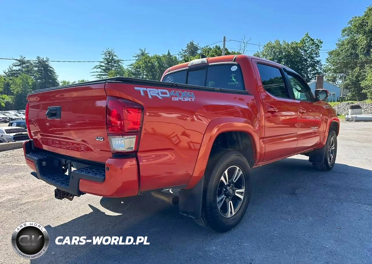 2016 Toyota Tacoma Trd Sport VIN:3TMCZ5AN3GM012158 - 3