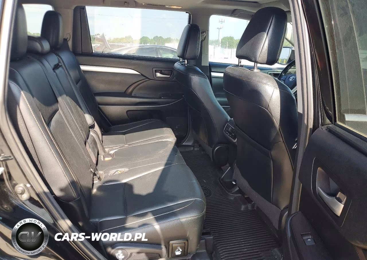 2018 Toyota Highlander Xle VIN:5TDJZRFH9JS838134 - 11