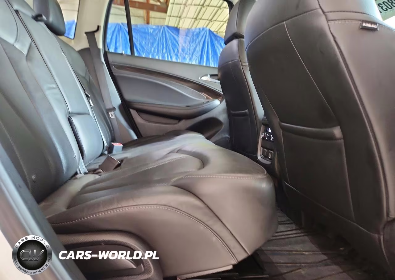 2019 Buick Envision Essence VIN:LRBFXCSAXKD142735 - 11