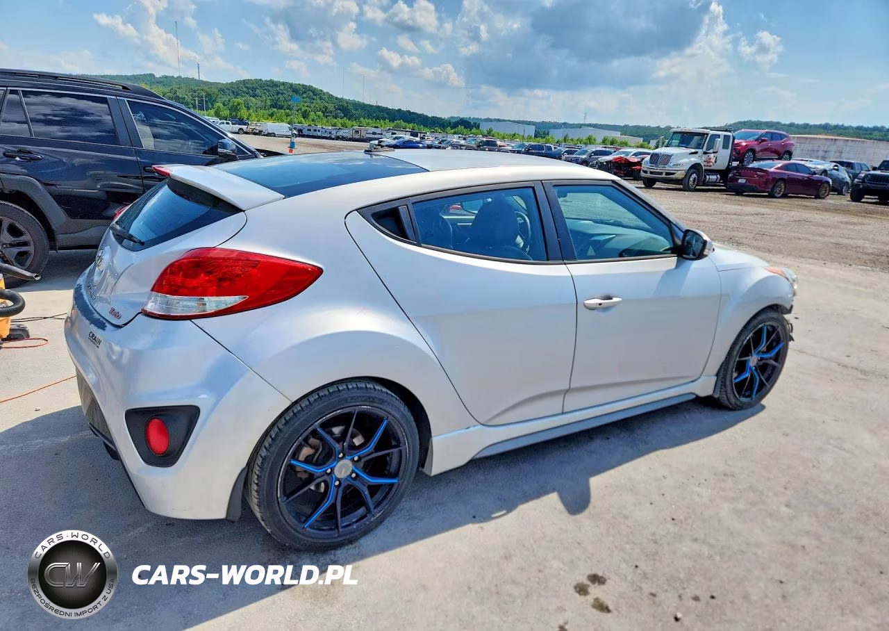 2016 Hyundai Veloster Turbo VIN:KMHTC6AE2GU282190 - 3