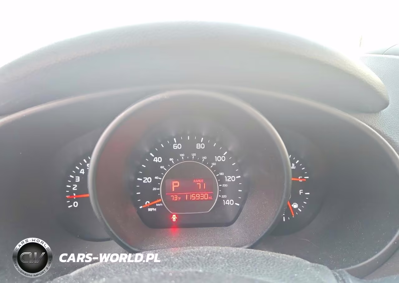 2018 Kia Soul + VIN:KNDJP3A51J7592447 - 11