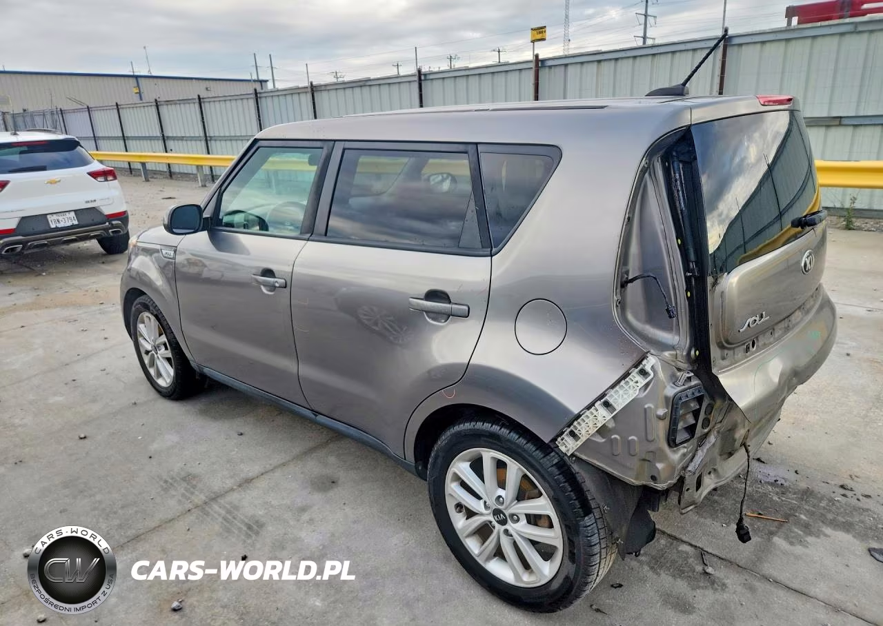 2018 Kia Soul + VIN:KNDJP3A51J7592447 - 2