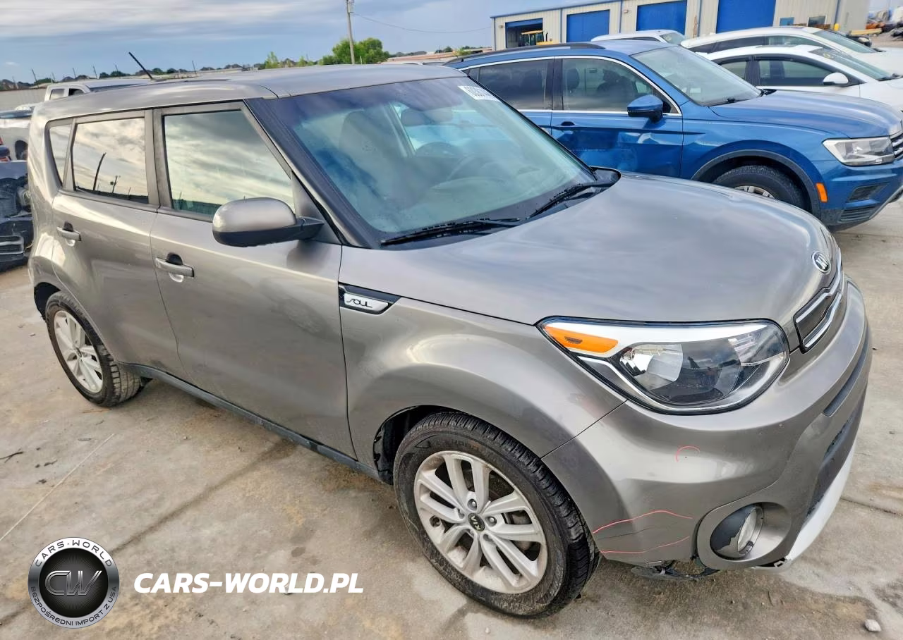 2018 Kia Soul + VIN:KNDJP3A51J7592447 - 5