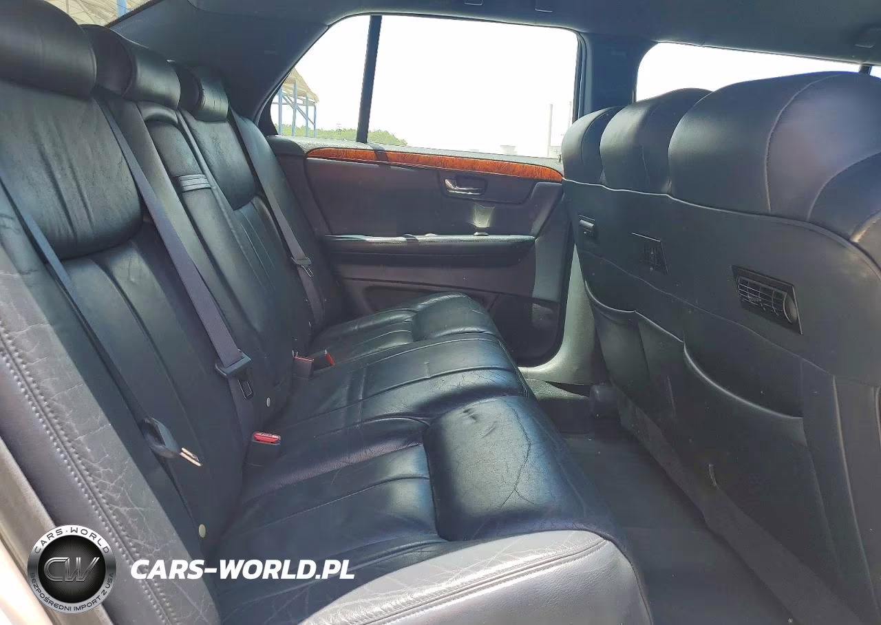 2006 Cadillac Professional Chassis VIN:1GEEH96Y66U550277 - 10