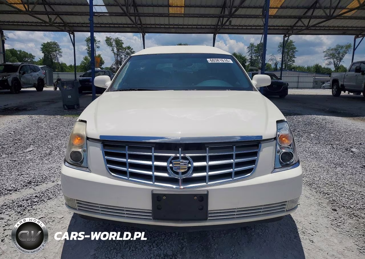 2006 Cadillac Professional Chassis VIN:1GEEH96Y66U550277 - 5