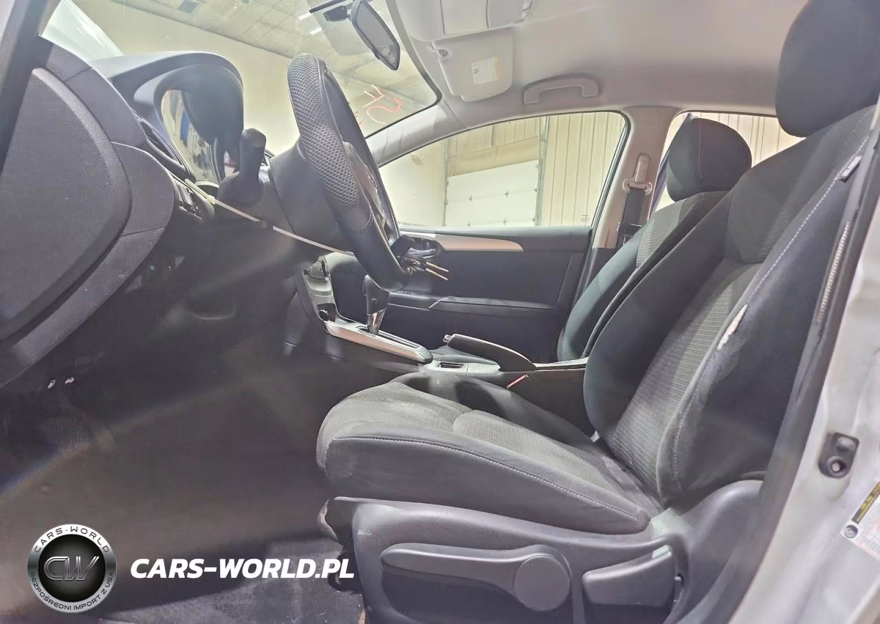 2019 Nissan Sentra S VIN:3N1AB7AP5KY435613 - 7