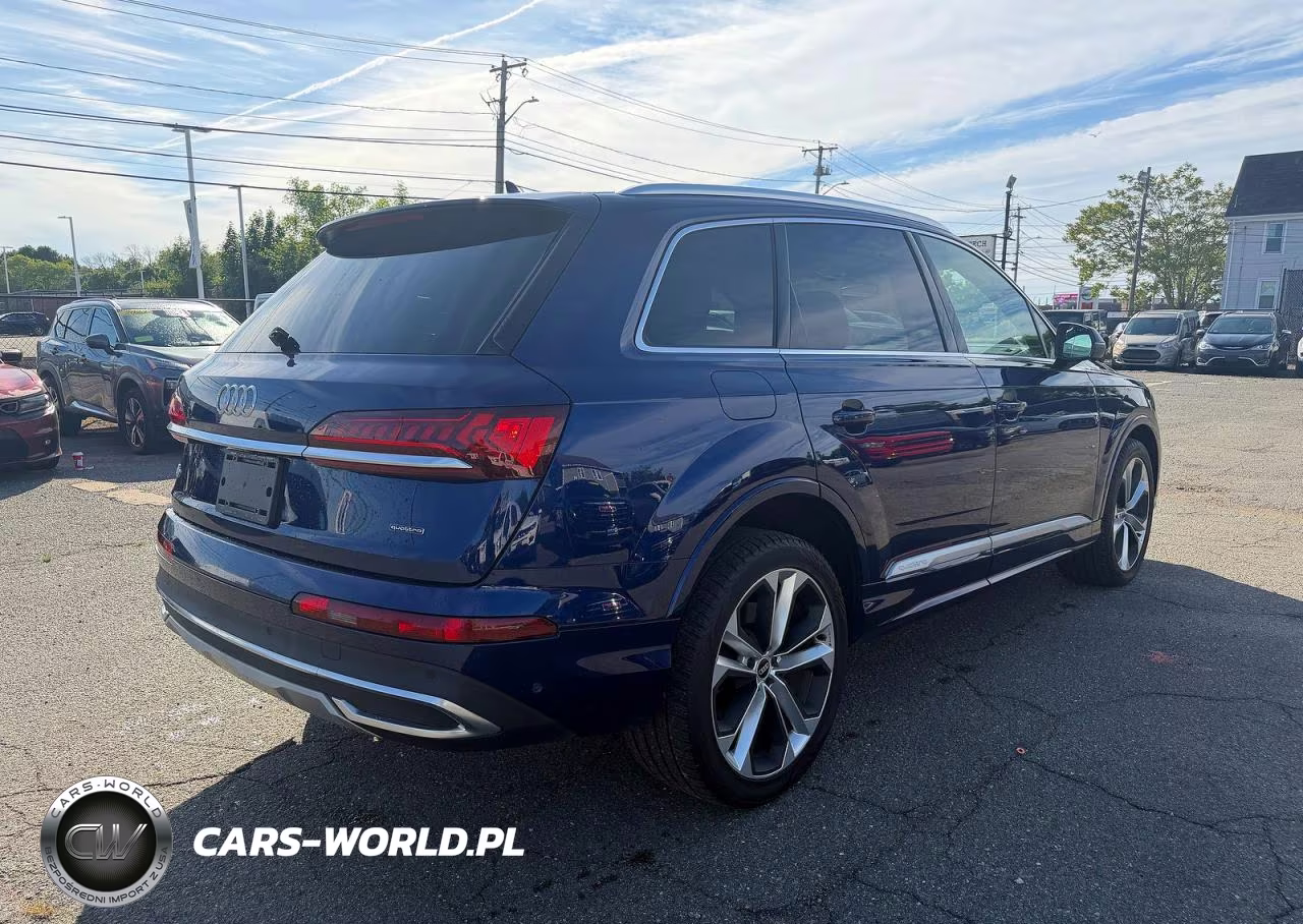 2021 Audi Q7 Premium Plus VIN:WA1LXAF72MD014929 - 4