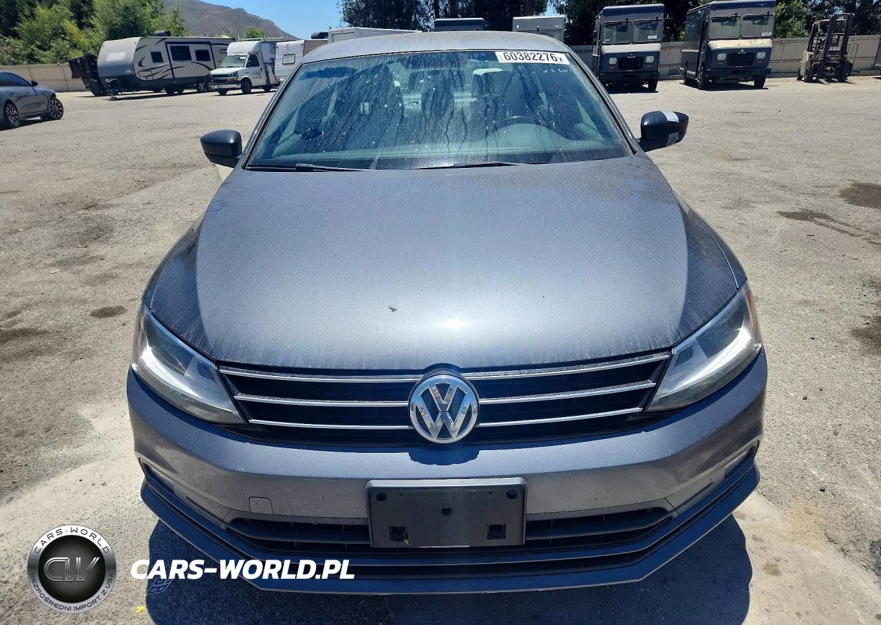 2016 Volkswagen Jetta Sport VIN:3VWB17AJ6GM332504 - 5
