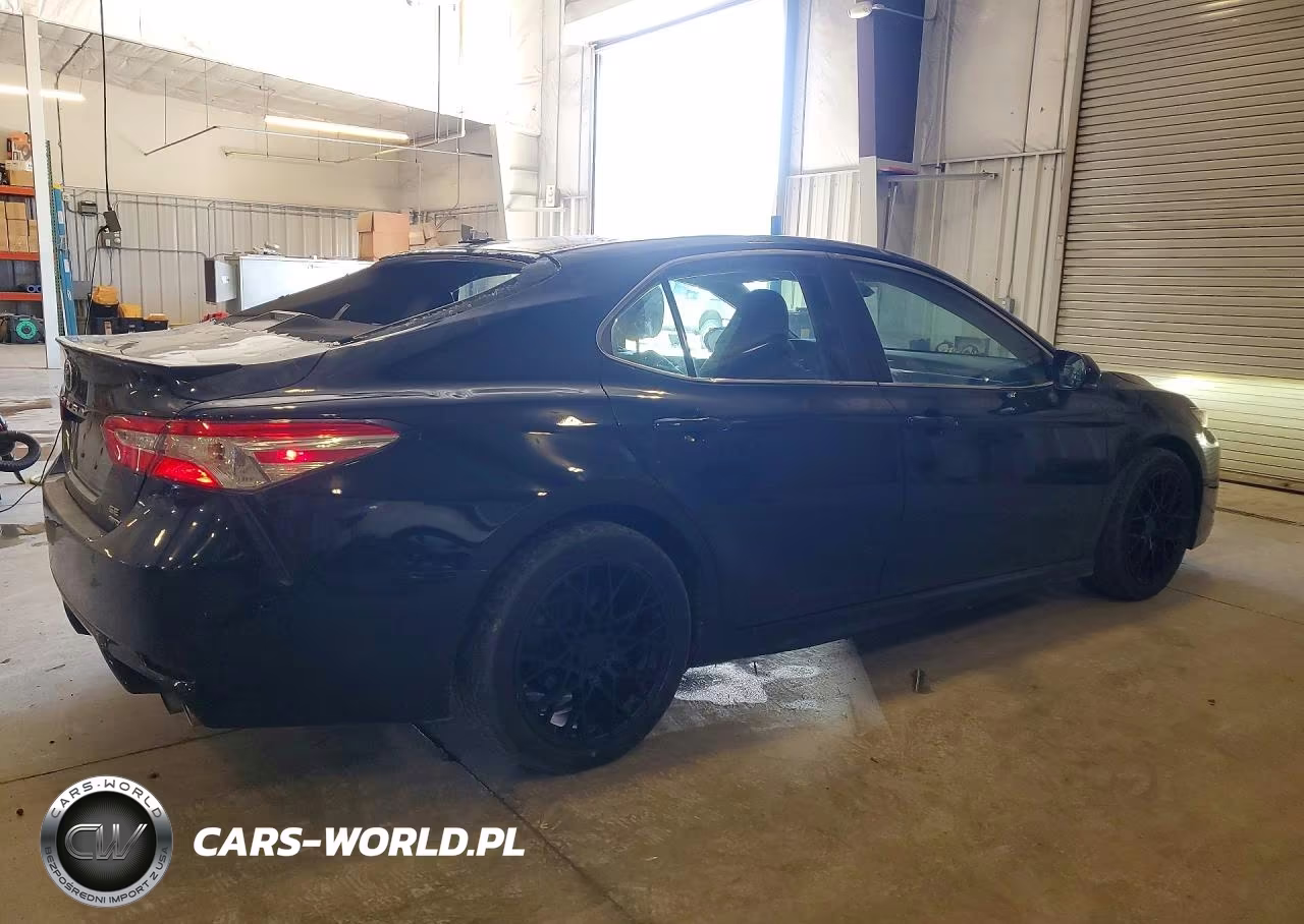 2020 Toyota Camry Se VIN:4T1J11BKXLU004538 - 3