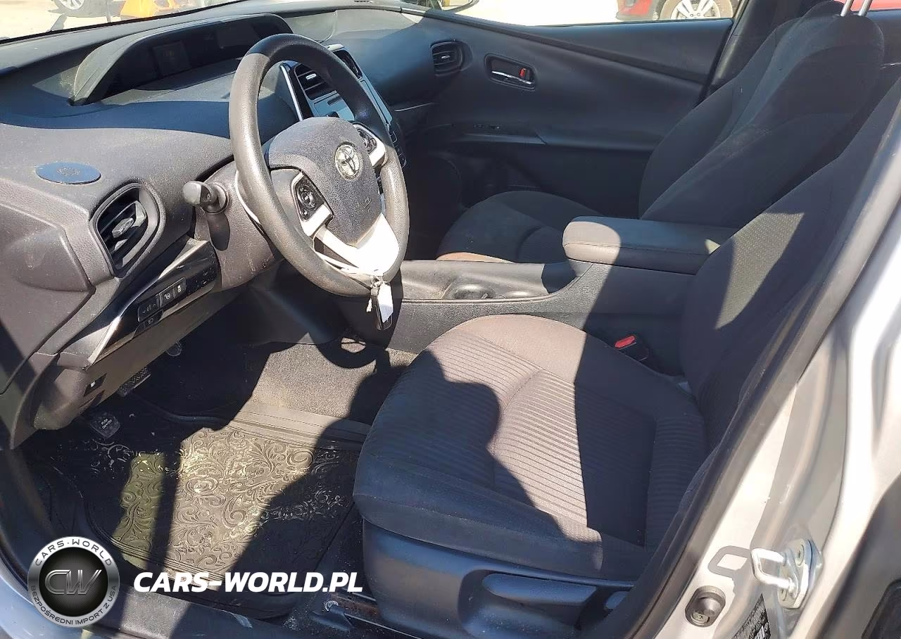 2017 Toyota Prius Two VIN:JTDKBRFU2H3580833 - 7