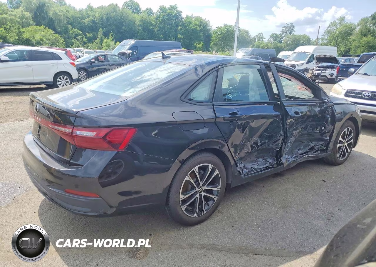 2025 Volkswagen Jetta Sport VIN:3VWBX7BU1SM077566 - 3