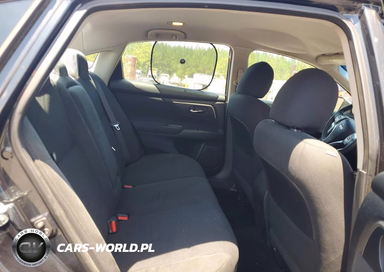 2015 Nissan Altima 2.5 S VIN:1N4AL3AP3FN329348 - 10