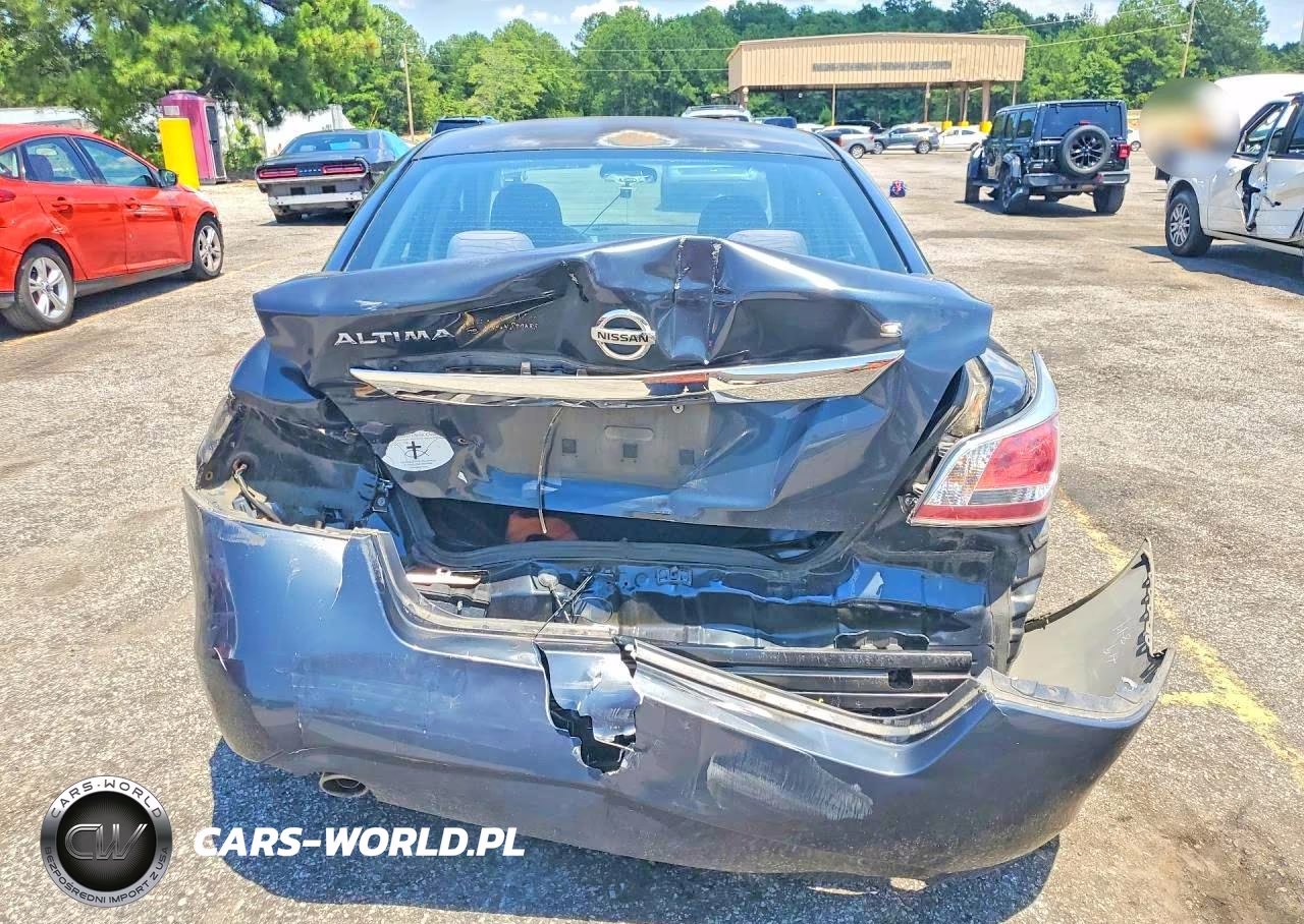 2015 Nissan Altima 2.5 S VIN:1N4AL3AP3FN329348 - 6