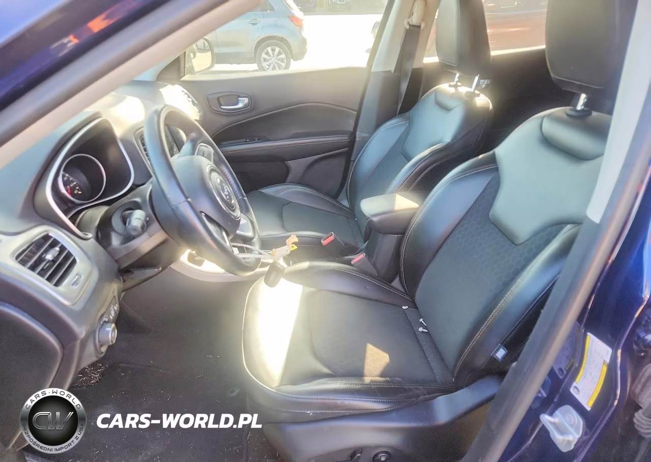 2018 Jeep Compass Latitude VIN:3C4NJDBB0JT315667 - 7
