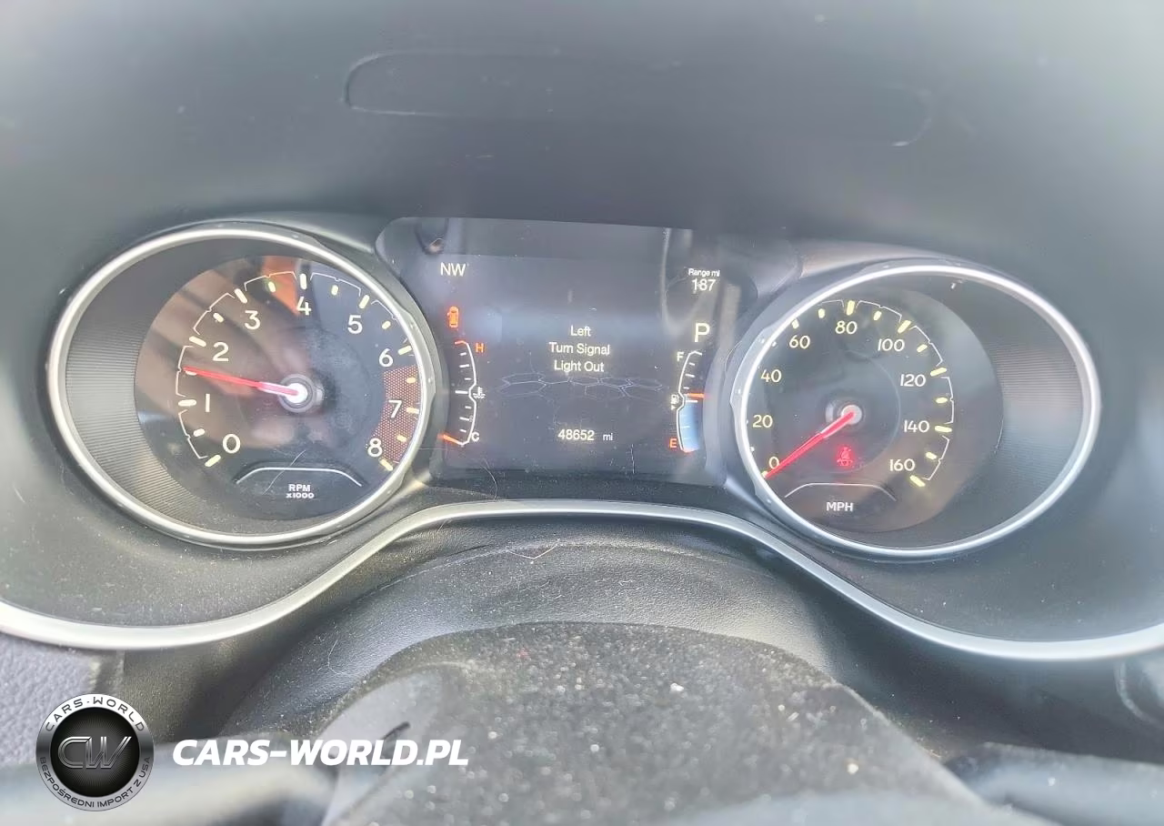 2018 Jeep Compass Latitude VIN:3C4NJDBB0JT315667 - 9
