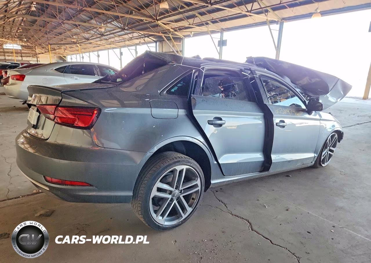2018 Audi A3 Premium VIN:WAUAUGFF0J1034266 - 3