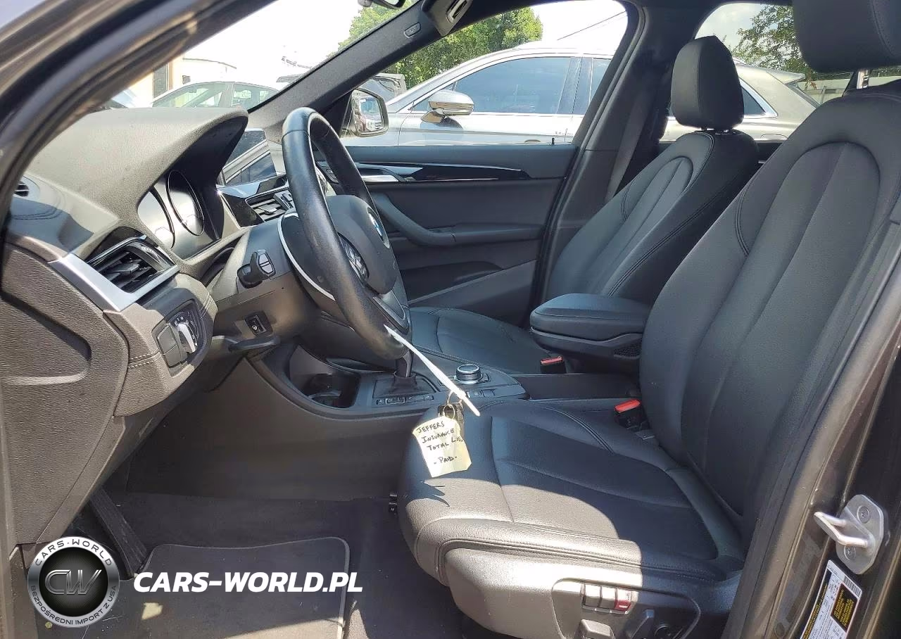 2021 BMW X1 xDrive28I VIN:WBXJG9C08M5T28696 - 7