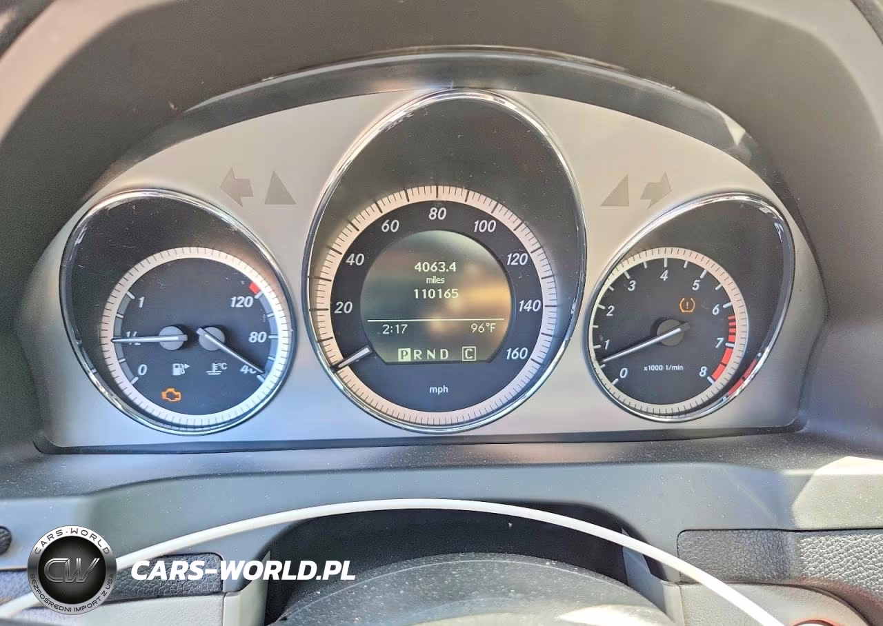 2010 Mercedes-Benz C 300 4Matic VIN:WDDGF8BB9AR124085 - 9