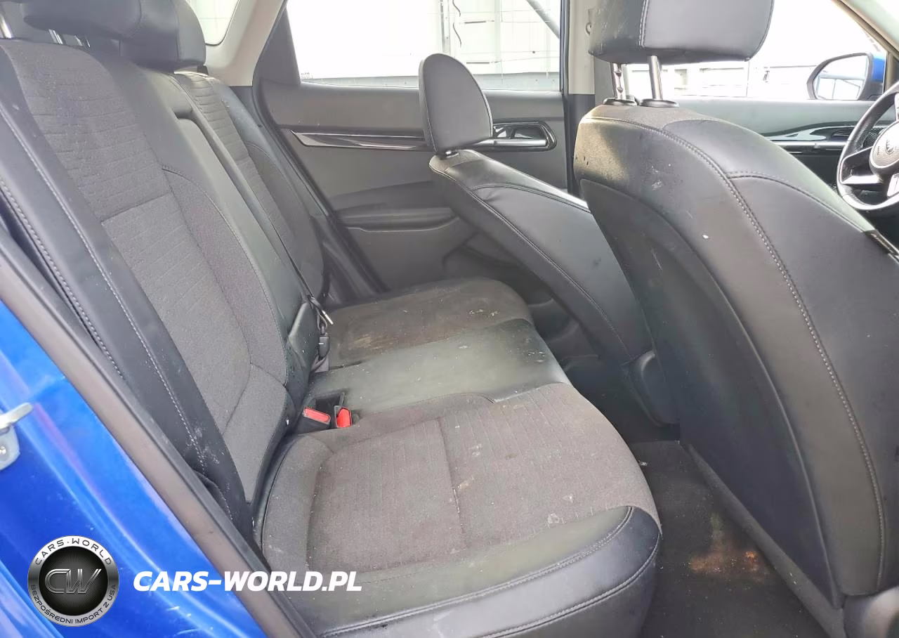 2021 Kia Seltos S VIN:KNDEUCAA9M7178845 - 11