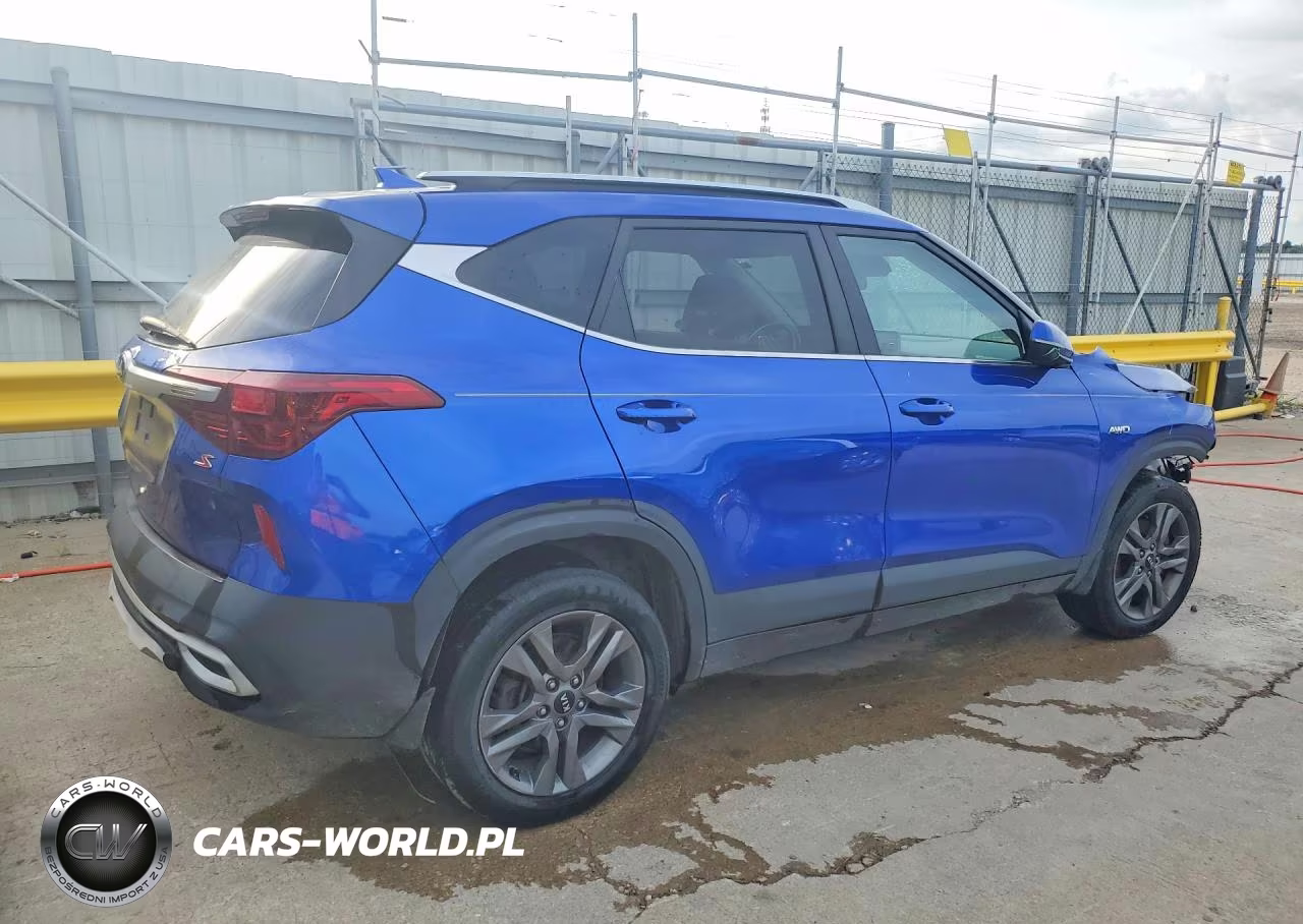 2021 Kia Seltos S VIN:KNDEUCAA9M7178845 - 3