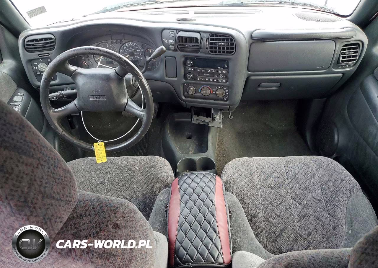 2002 GMC Sonoma VIN:1GTDT13W82K225272 - 8