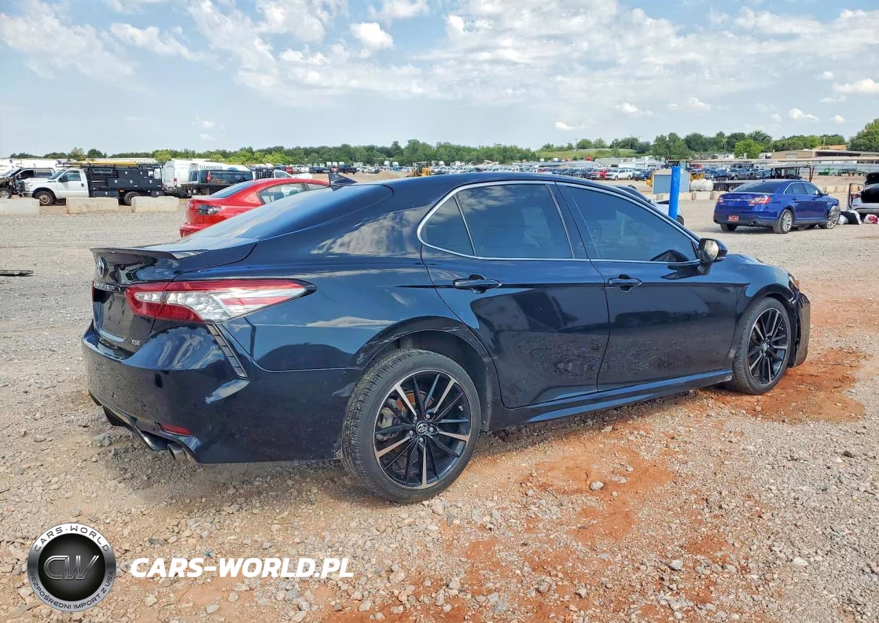 2019 Toyota Camry Xse VIN:4T1B61HK0KU769852 - 3