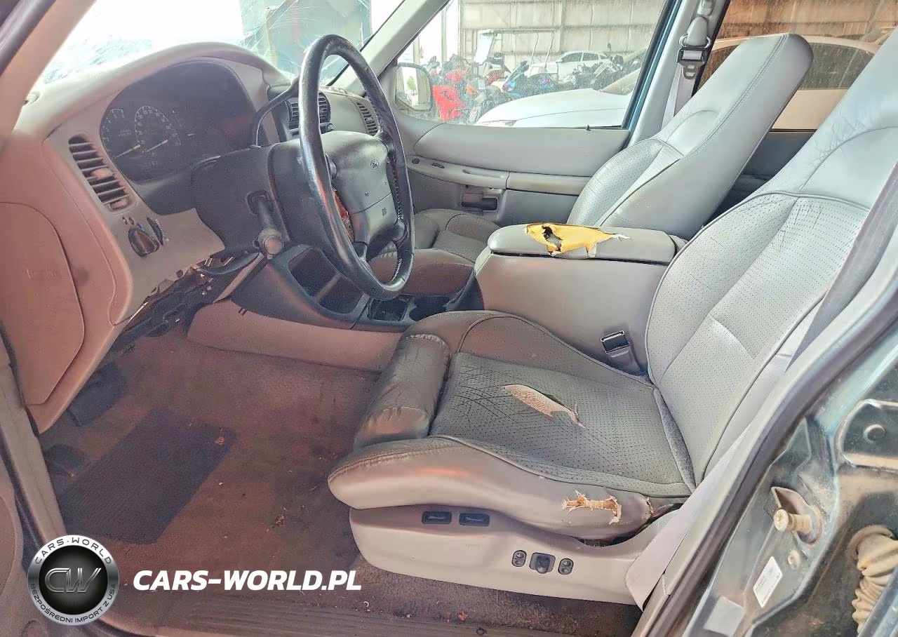 1996 Ford Explorer VIN:1FMDU35P2TUD62756 - 7